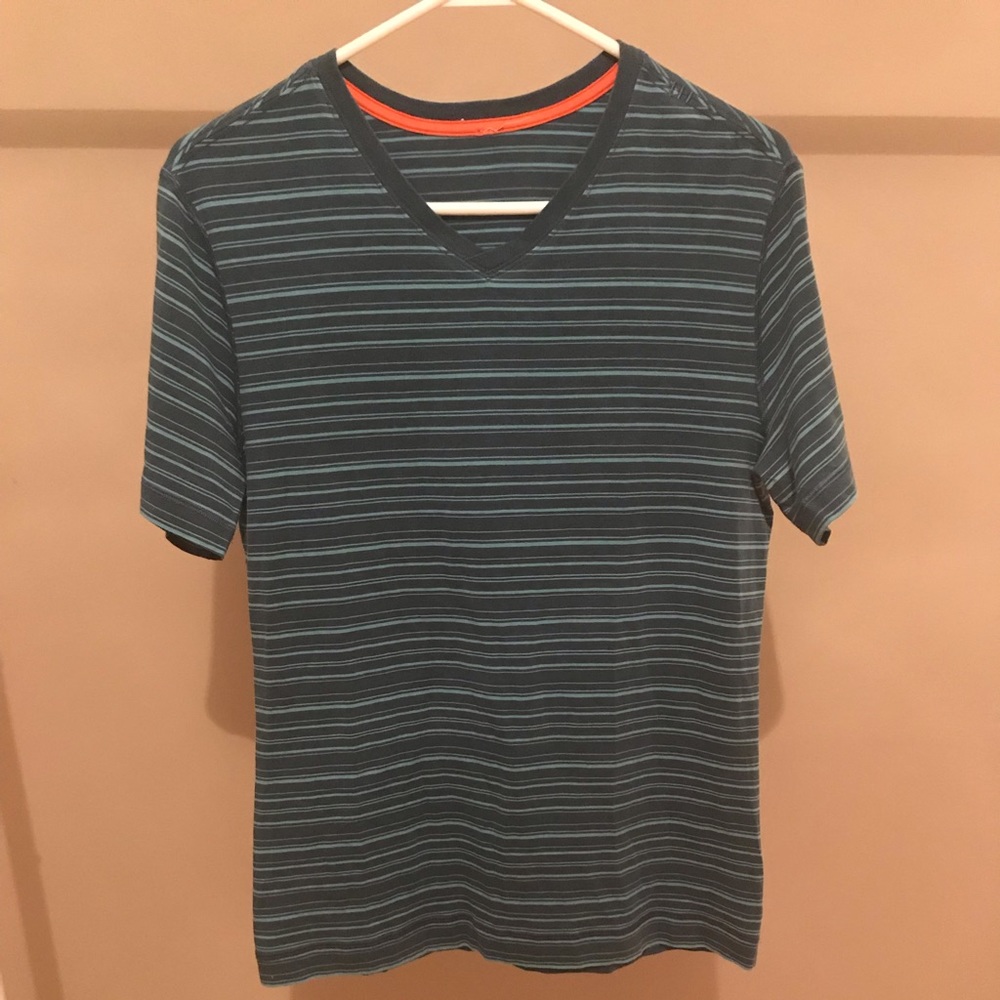 Lululemon 5 Year Basic V Neck Tee - image 2